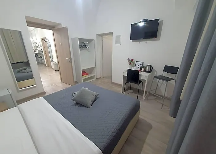 The Shelter In Otel 2*